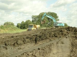 Baufeld bei Überfahrt Klintweg 29072021 (14).JPG